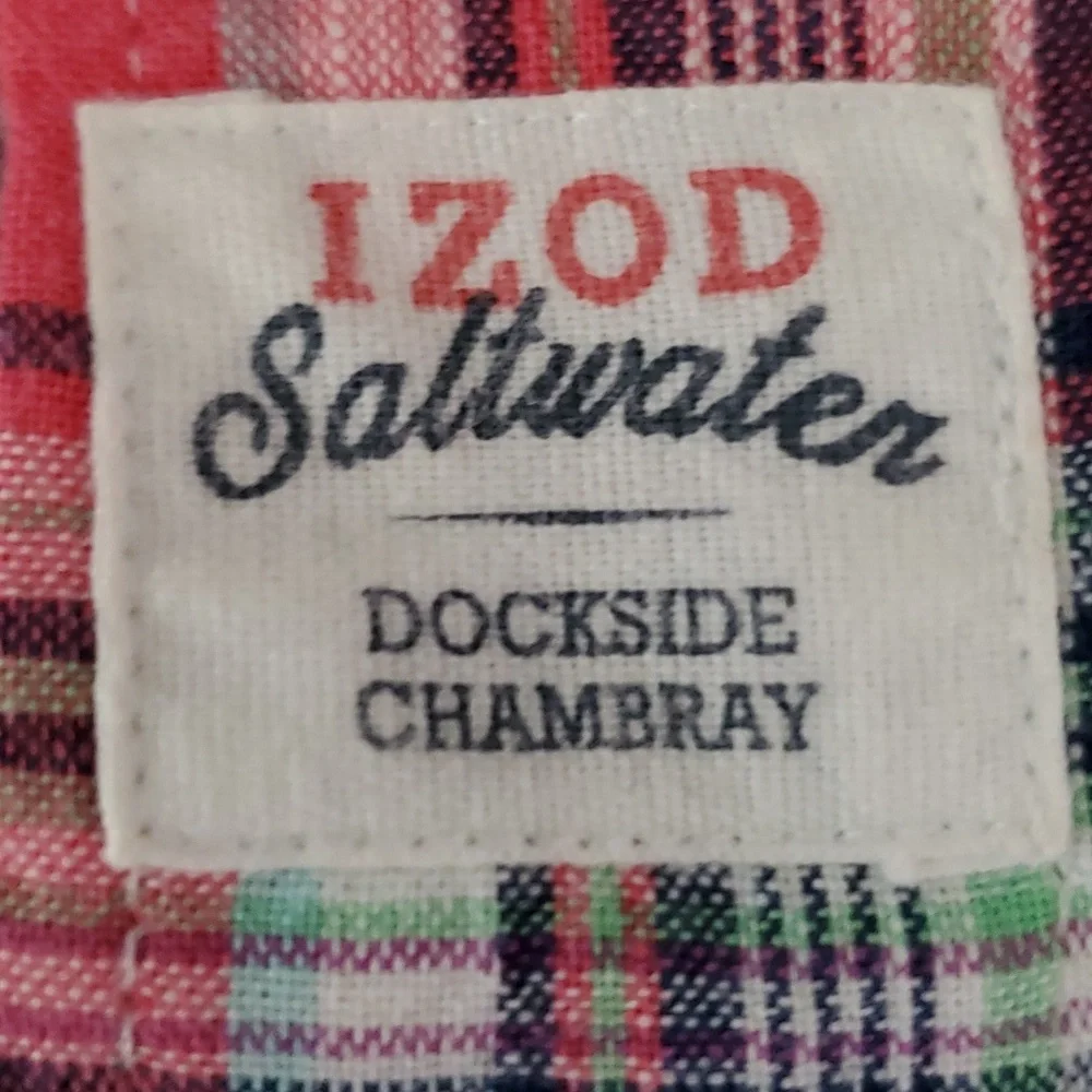 IZOD plaid short sleeve shirt. - Picture 6 of 10